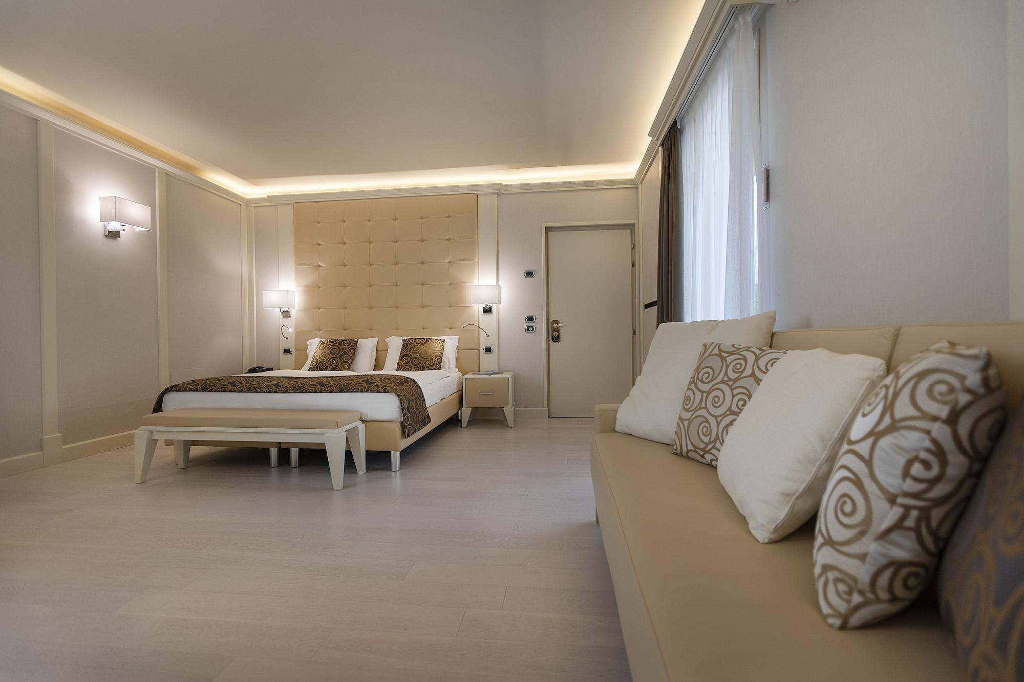 Junior Suite con Vista Giardino - Suite House